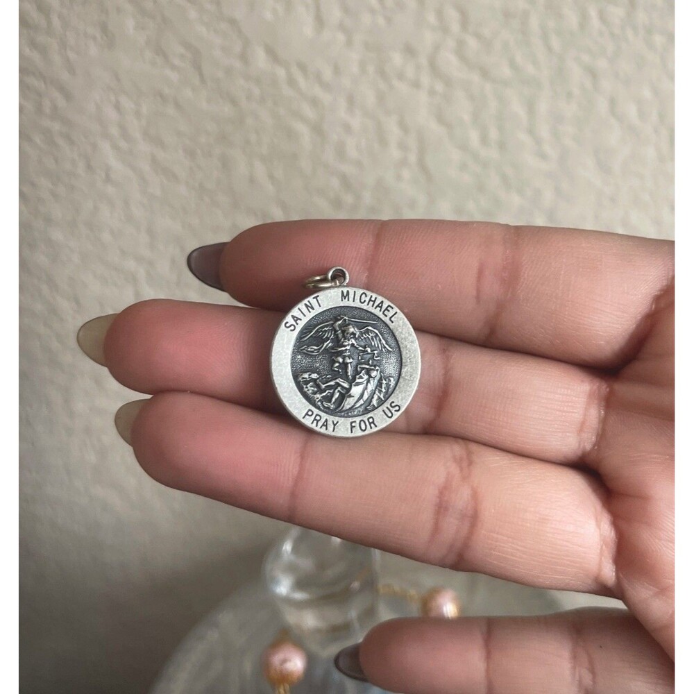 9125 Silver Saint Michael Round Medal Pendant